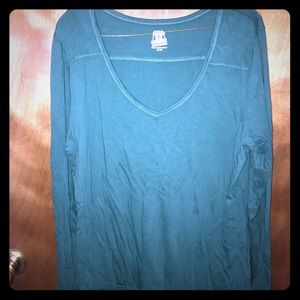 Long sleeve layering top